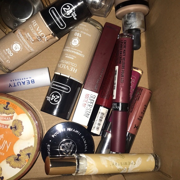 Makeup Bundles! - Picture 3 of 3